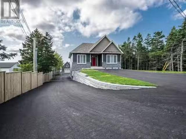 22 Indian Pond Drive, Conception Bay South, NL, A1X 5C7 hous.