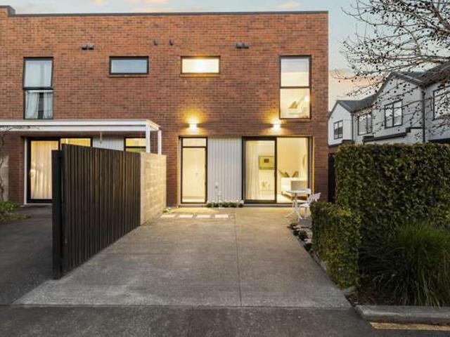 22 Kearns Drive, Hobsonville, Waitakere City