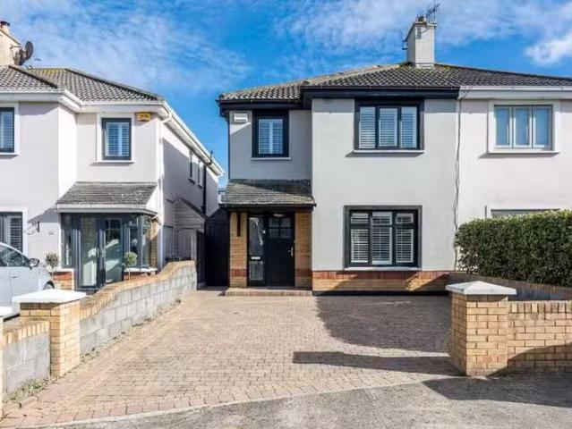 22 Kelly's Bay Beach, Skerries, Co. Dublin, K34EP83 is for sale