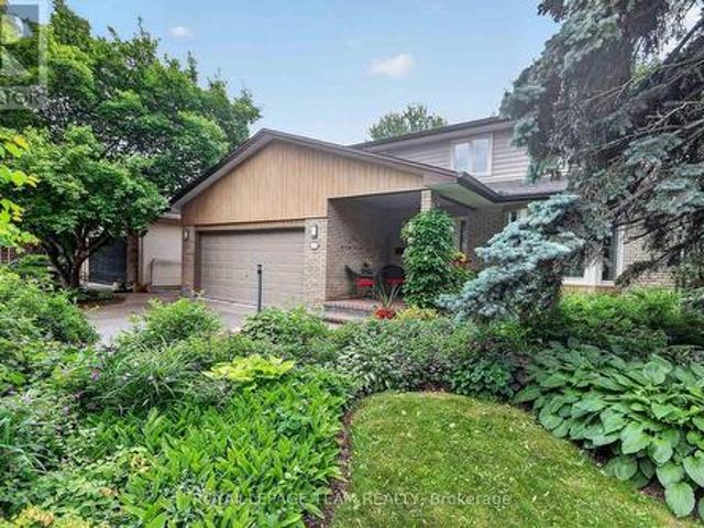 22 Lynhurst Avenue, Ottawa, ON, K1V 9W7 house for sale | Listing ID X13461 | Royal LePage