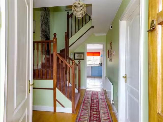 22 Manor Court, Western Distributor Road, Knocknacarra, Galway.