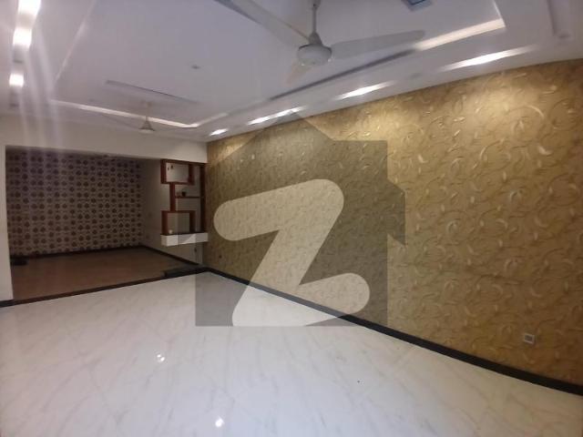 10 Marla Brand New house for Rent Valencia Housing Society