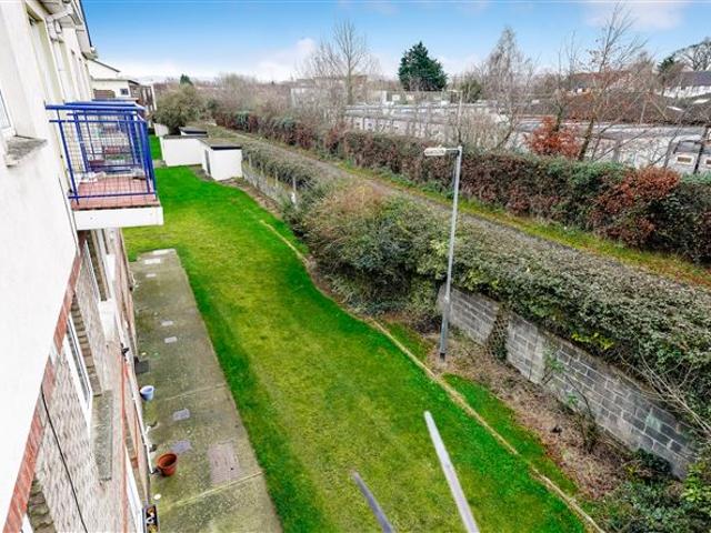 22 Millpark, Clondalkin, Dublin 22 Ray Cooke Auctioneers 4909 MyHome. Ie Residential