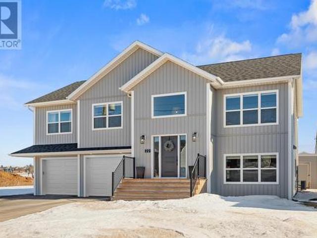 22 Neill Drive, Charlottetown, PE, C1E 3R2 house for sale | Listing ID 202504 | Royal LePage