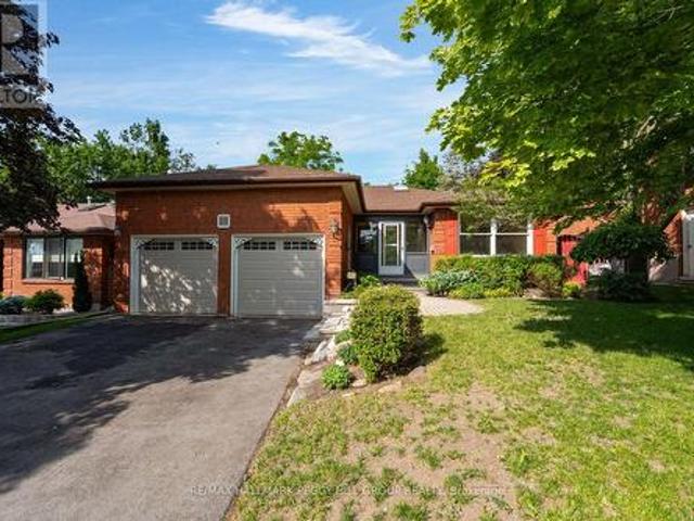 22 Richler Crescent, Barrie, ON, L4N 6E6 house for sale | Listing ID S13544 | Royal LePage