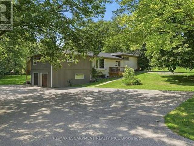 22 Rosebough Street, Hamilton, ON, L9H 5C5 house for sale | Listing ID X13568 | Royal LePage
