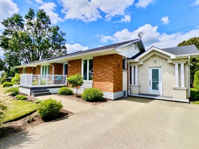 22 Rue Leblanc, Notre Dame Du Nord, QC, J0Z 3B0 house for sale | Listing ID 10082 | Royal LePage