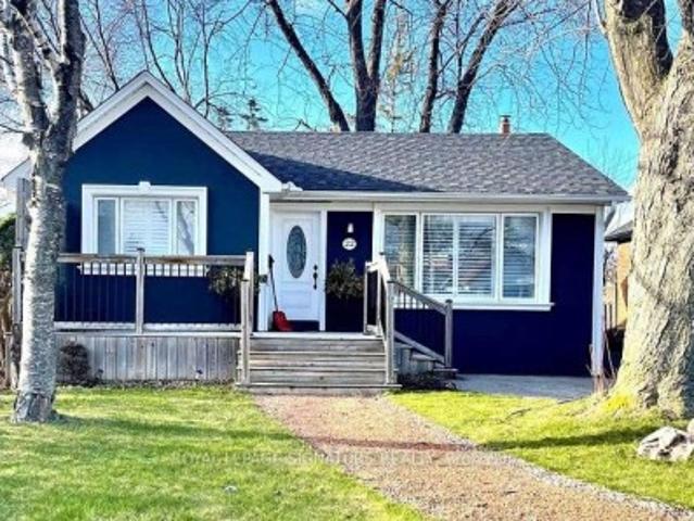 22 Scotswood Road, Toronto, ON, M1R 3N2 house for lease | Listing ID E13482 | Royal LePage