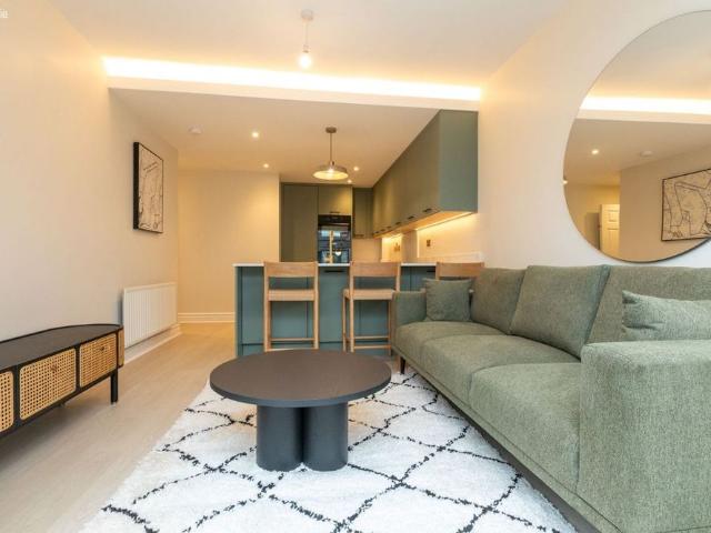 22 Simmonscourt Square, Donnybrook, Dublin 4