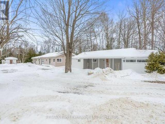 22 Southampton Parkway, South Bruce Peninsula, ON, N0H 2G0 house for sale | Listing ID X11945 | Royal LePage