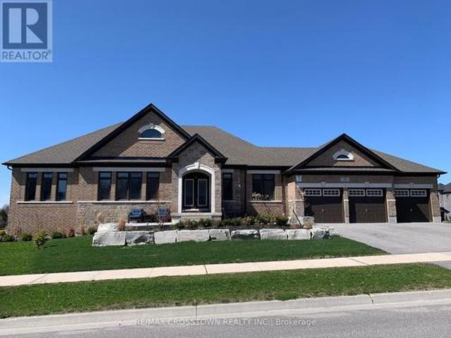 22 Stewart Crescent, Essa, ON, L0L 2N0 house for sale | Listing ID N13461 | Royal LePage