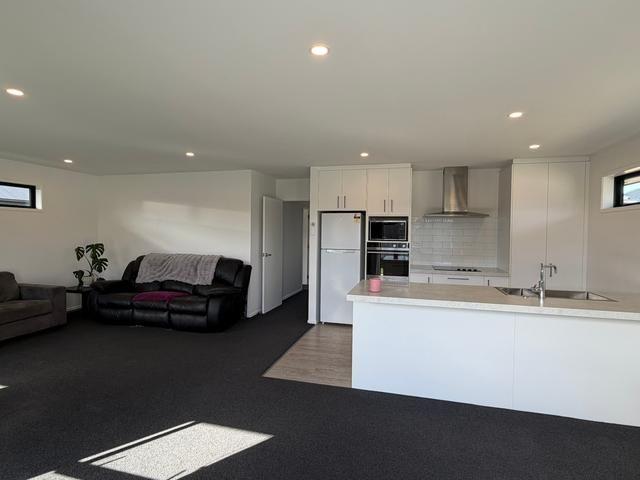 22 Sudbury Way