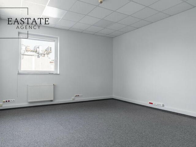 22m2 Biura, Winda, Blisko SKM, Parking
