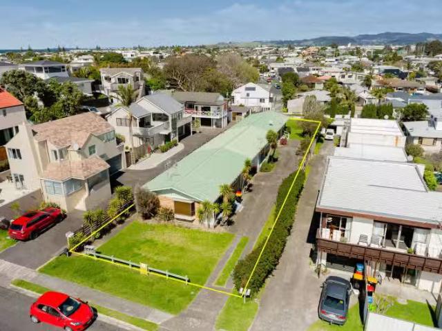 22a, b & c Terrace Avenue, Mount Maunganui, Tauranga For Sale