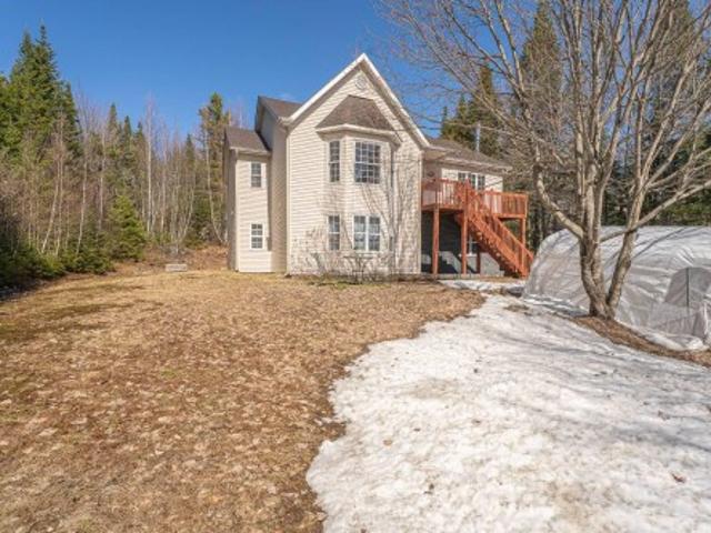 22 Rue Du Joli Bosquet, Sainte Marguerite Du Lac Masson, QC, J0T 1L0 house for lease | Listing ID 20211 | Royal LePage