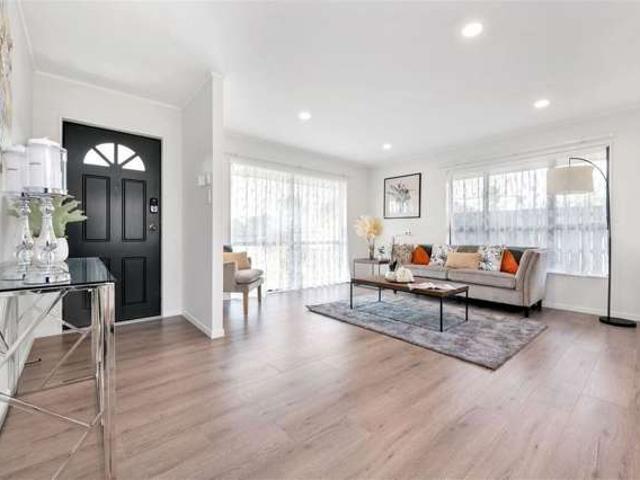 22B Carrick Glen Avenue, Flat Bush, Manukau City