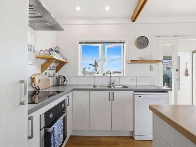 22b Pukehina Parade, Pukehina, Western Bay Of Plenty