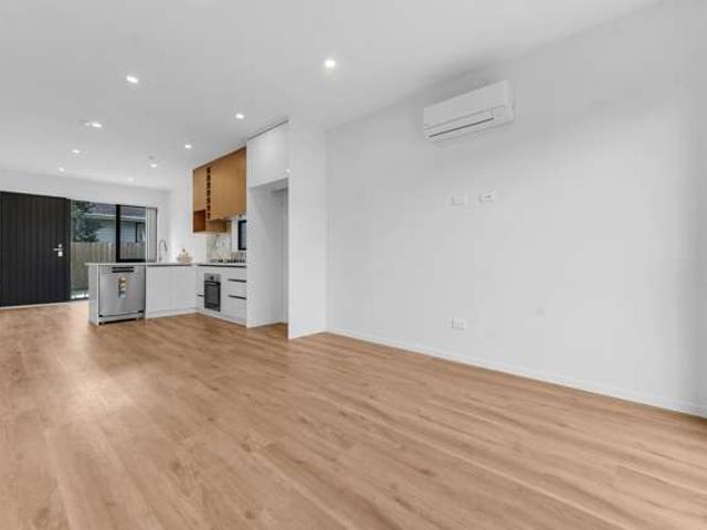 22D Justamere Place, Weymouth, Manukau City