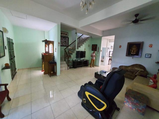 22x70 Full Extend 2 Storey House Taman Prima Tropika Seri Kembangan