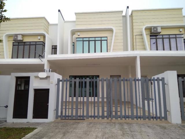 22x75 2 storey terrace house Saraca Setia Ecohill Semenyih NEW