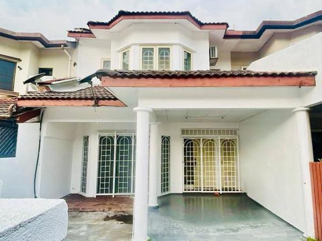 22x75 Double Storey Jalan Paladium Seksyen 7 Shah Alam