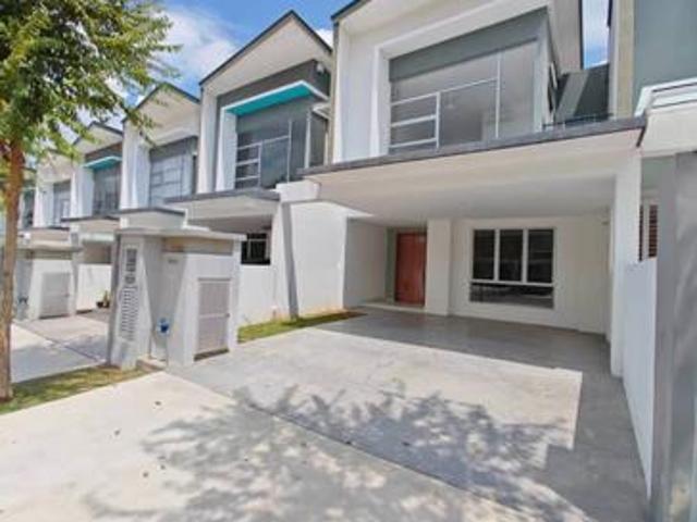 22x75 Kitchen Cabinet Parkfield Tropicana Heights Kajang