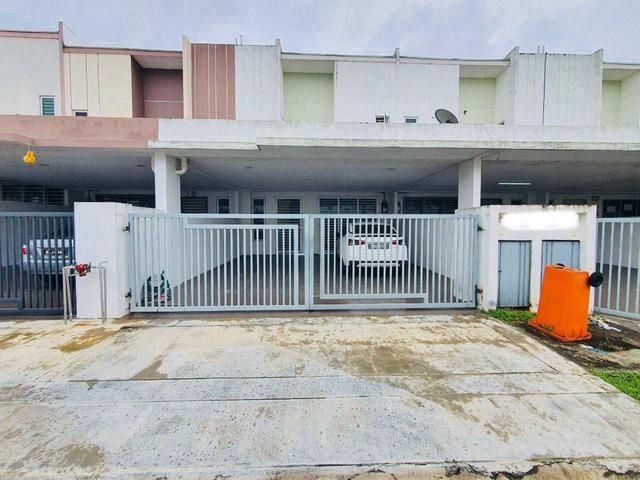 22x80 Double storey terrace castora 2 bandar sri sendayan