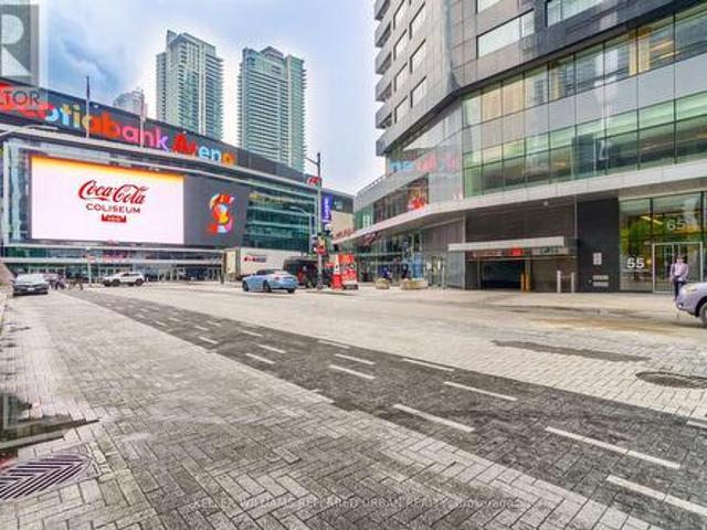 2304 65 Bremner Boulevard, Toronto, ON, M5J 0A7 condo for sale | Listing ID C12011 | Royal LePage