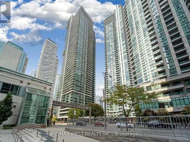 2305 33 Bay Street, Toronto, ON, M5J 2Z3 lease for lease | Listing ID C13446 | Royal LePage