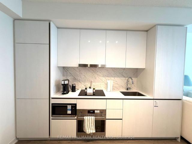 2305 8 Interchange Way N, Vaughan | Expired, N12729 | Condos. Ca