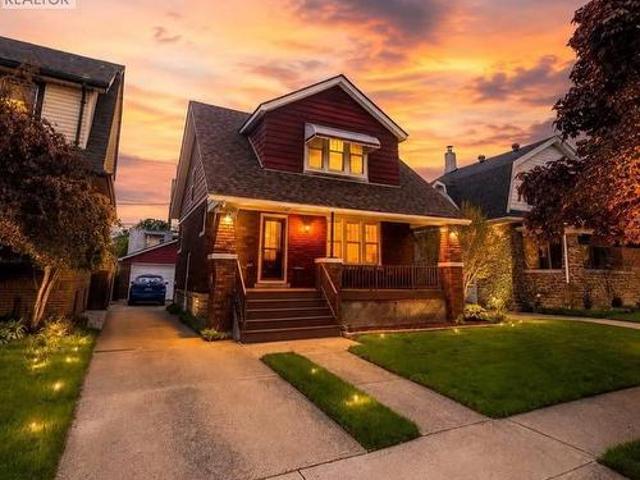 2306 Lincoln Road, Windsor, ON, N8W 2R5 house for sale | Listing ID 26016 | Royal LePage