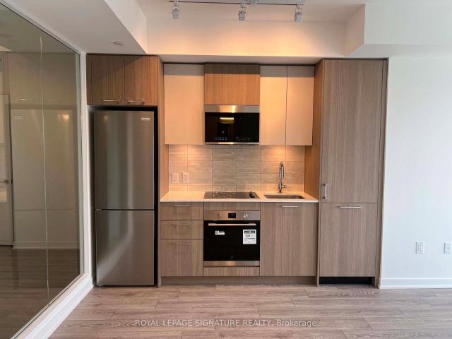 10 Oak St, Toronto, ON | Condos. Ca