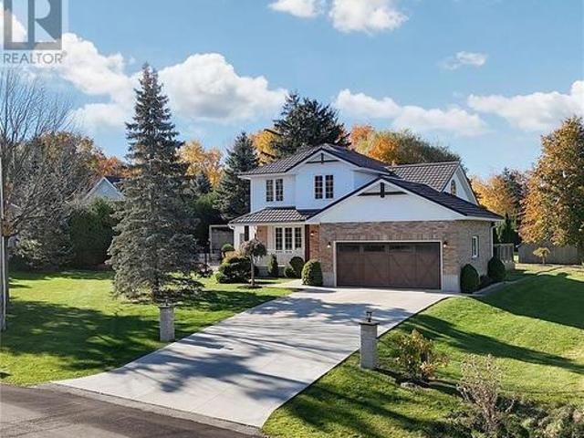 2308 Walker Road, New Hamburg, ON, N3A 1N2 house for sale | Listing ID 40696 | Royal LePage