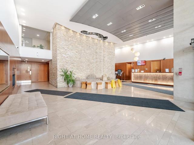 2308 Webb Drive, Mississauga | For Sale @ $439,000 | Condos. Ca
