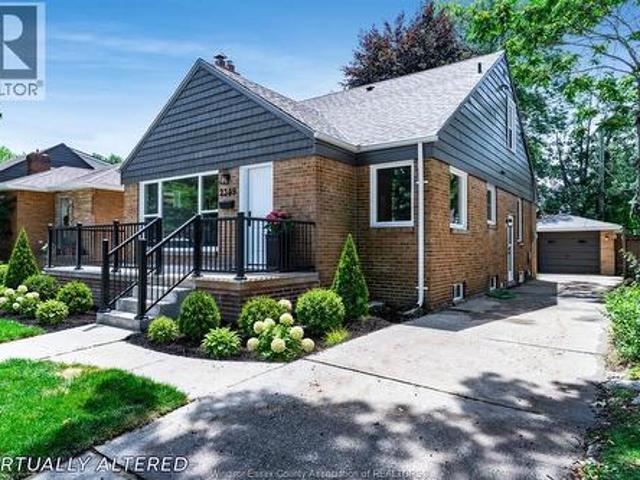2309 Hall, Windsor, ON, N8W 2M1 house for sale | Listing ID 26020 | Royal LePage