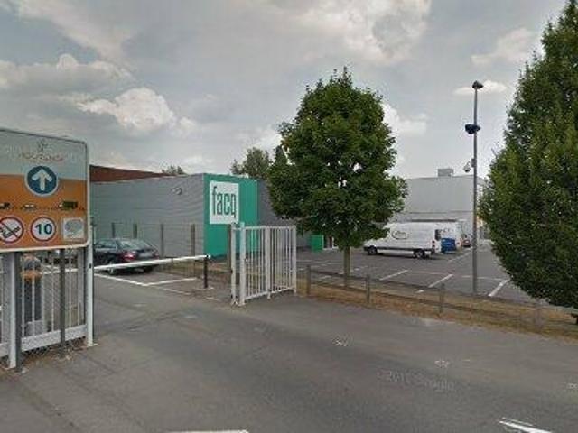 2300 m2 warehouse for rent in Temse