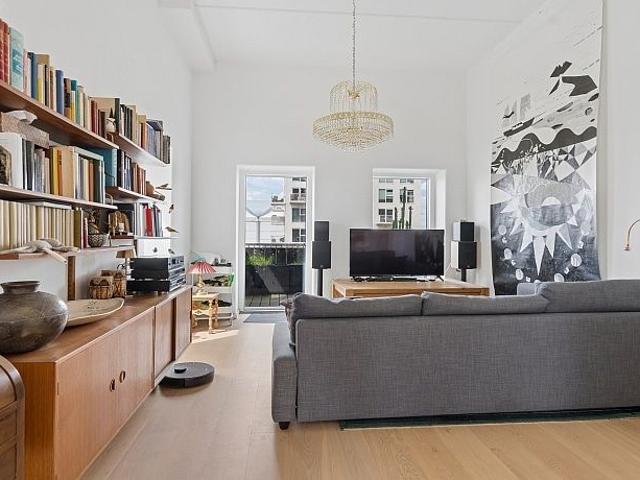 2300 København, Robert Jacobsens Vej