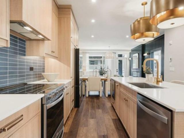 2301 55 Lucas Way Nw, Calgary, AB, T3P 2C7 condo for sale | Listing ID A2328 | Royal LePage