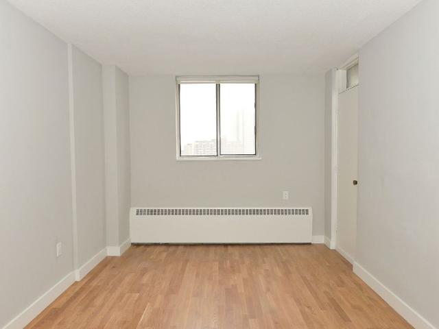 230 Oak Street 1 Bedroom Apartment for Rent at 230 Oak St, Toronto, ON M5A 2E2 Regent Park