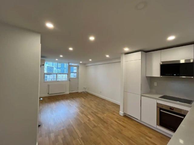 230 Oak Street — 1 Bedroom unit 707