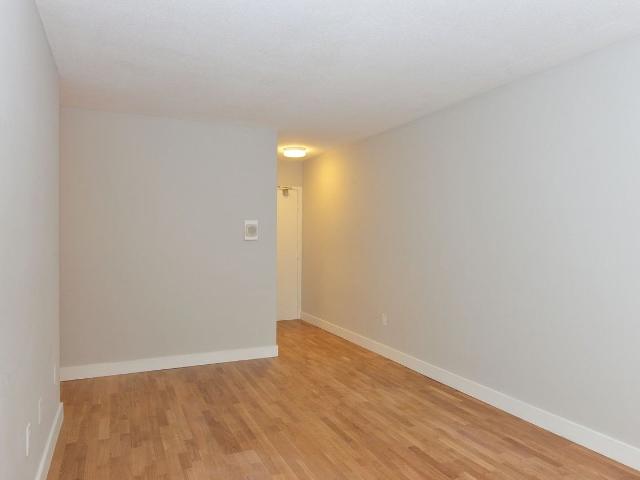 230 Oak Street 2 Bedroom Apartment for Rent at 230 Oak St, Toronto, ON M5A 2E2 Regent Park
