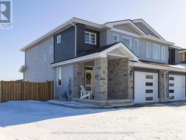 231 Superior Drive, Loyalist 54 Amherstview, ON, K7N 0E9 house for sale | Listing ID X12006 | Royal LePage