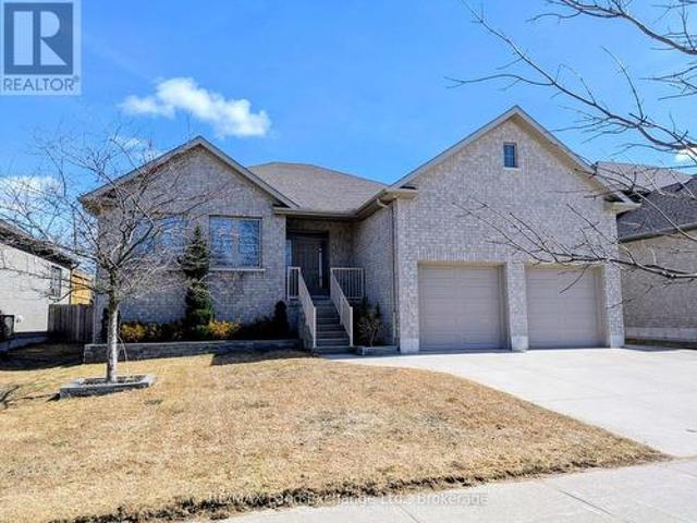 231 Park Street, Kincardine, ON, N2Z 0A5 house for sale | Listing ID X12934 | Royal LePage