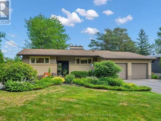 2321 Hillary Avenue, Ottawa, ON, K1H 7J2 house for sale | Listing ID X13589 | Royal LePage