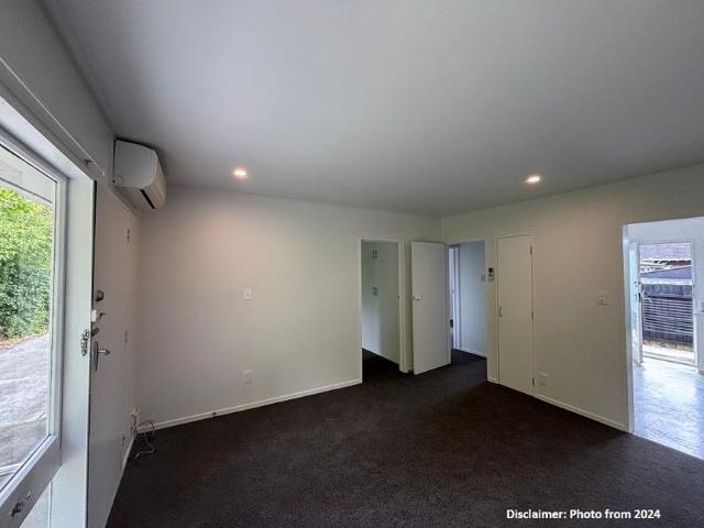 2/32 Kinloch Street