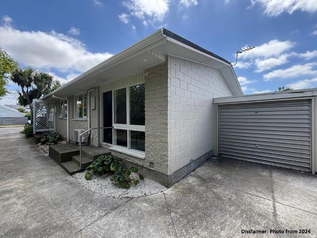 2/32 Kinloch Street
