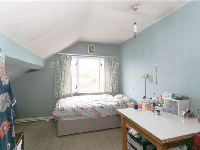 232 Lower Kilmacud Road, Stillorgan, Co. Dublin DNG Stillorgan 4843 MyHome. Ie Residential