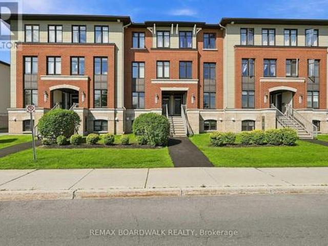 2330 Esprit Drive, Ottawa, ON, K4A 0T5 townhouse for lease | Listing ID X13603 | Royal LePage