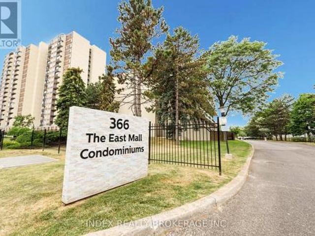 233 366 The East Mall, Toronto, ON, M9B 6C6 townhouse for sale | Listing ID W12125 | Royal LePage