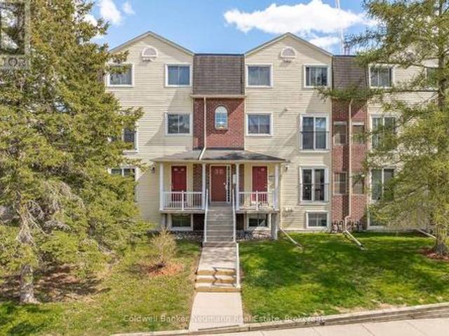 233 460 Janefield Avenue, Guelph Dovercliffe Park/Old University, ON, N1G 4R8 townhouse for sale | Listing ID X13419 | Royal LePage